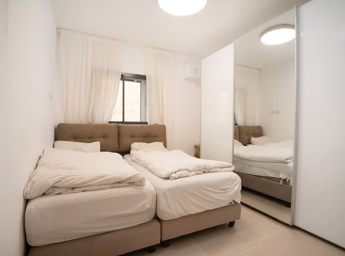 למכירה 3,5 חדרים קריית הלאום , דירת גן-ירושלים